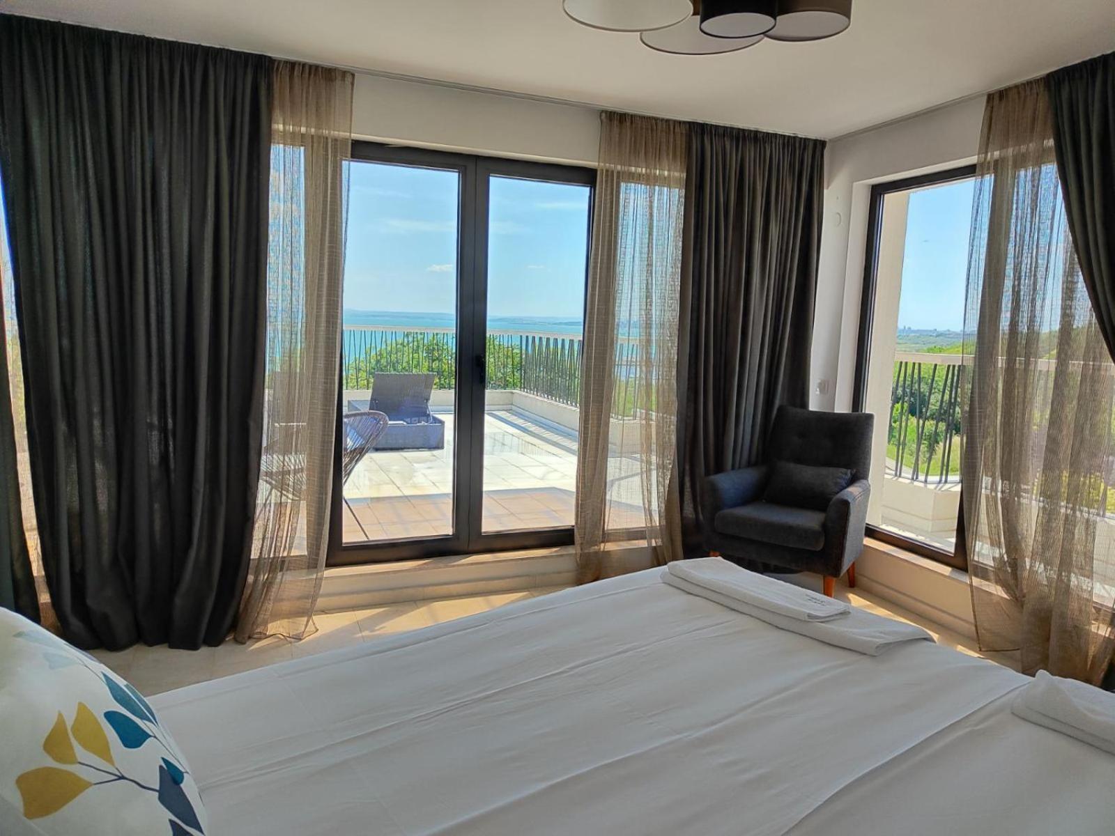 Marina Sarafovo Otel Burgaz Dış mekan fotoğraf